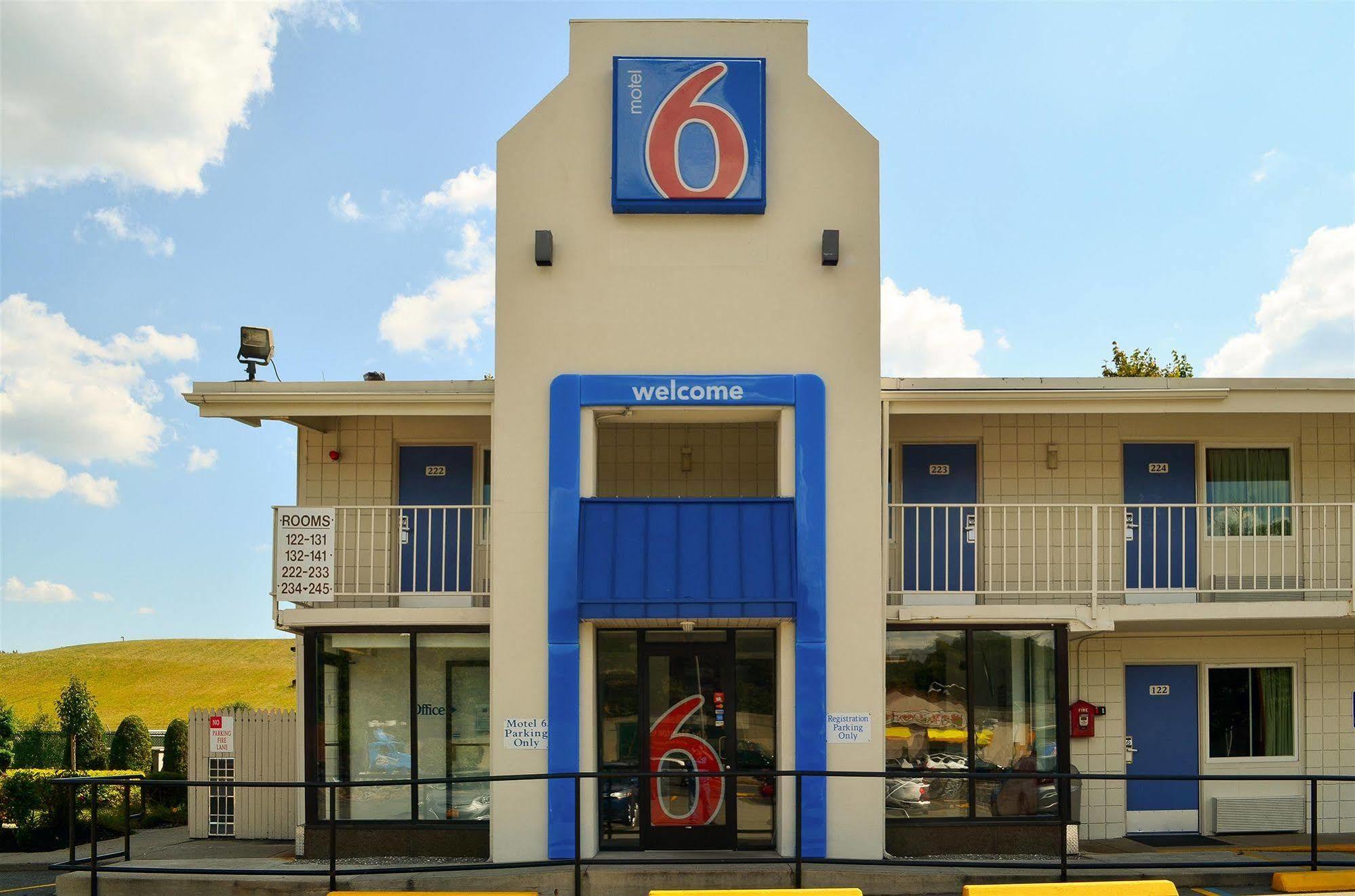 Motel 6 Boston South - Braintree Extérieur photo